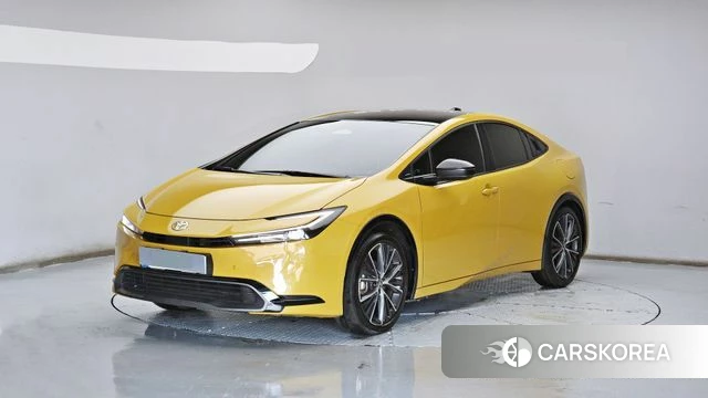 Toyota Prius 5th Generation 2024 Желтый из Кореи