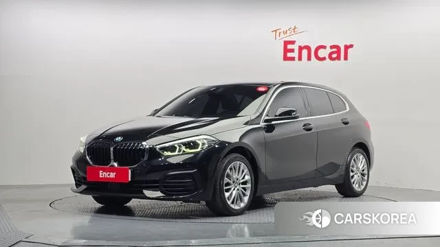 BMW 1 Series (F40) 2021 Черный из Кореи