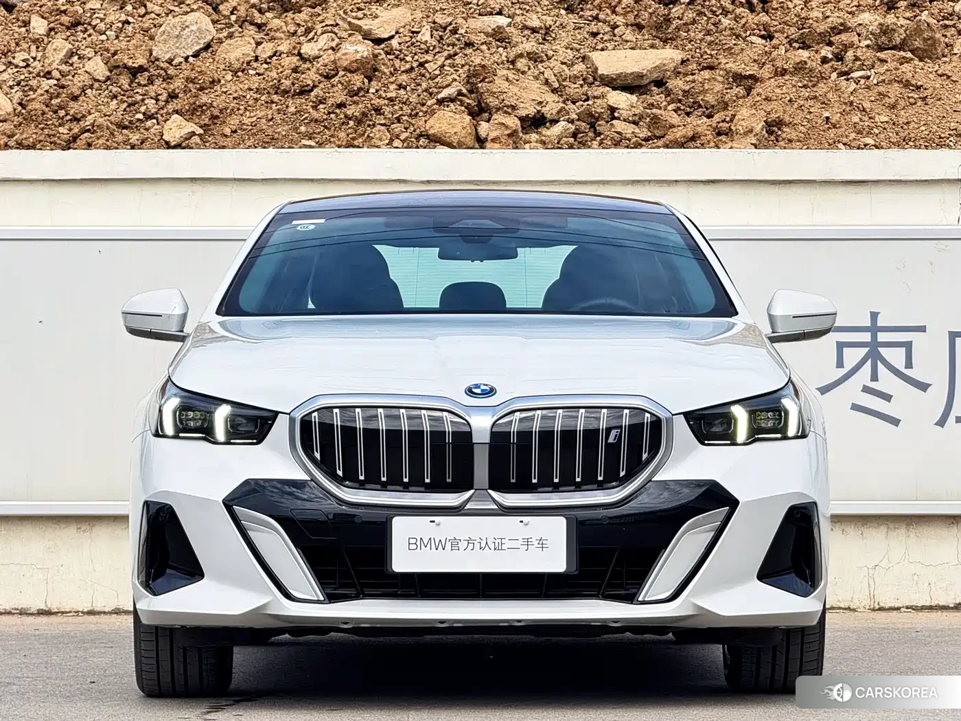 BMW i5 2025 Белый из Китая