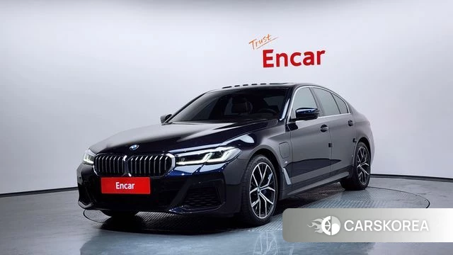 BMW 5 Series (G30) 2021 Черный из Кореи