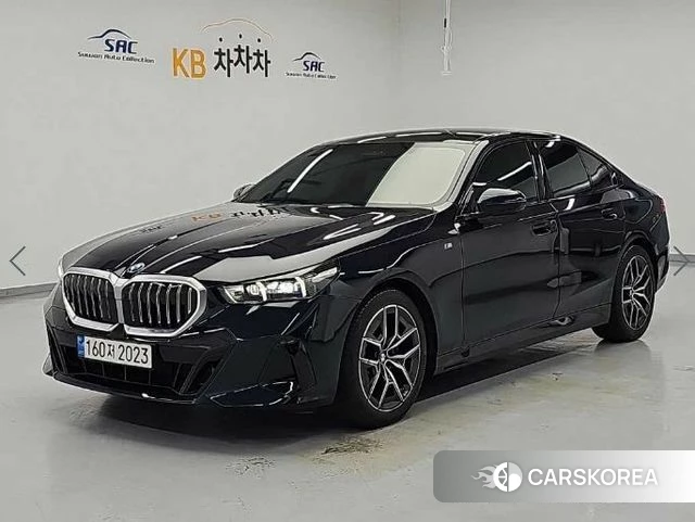 BMW 5 Series (G60) 2024 Черный из Кореи