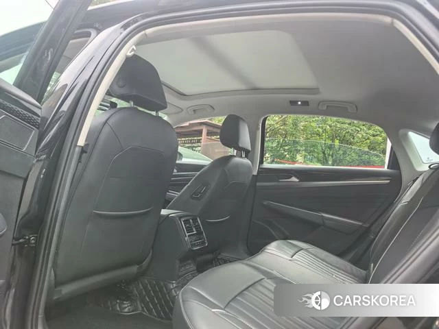 Volkswagen Passat 2023 Черный из Китая