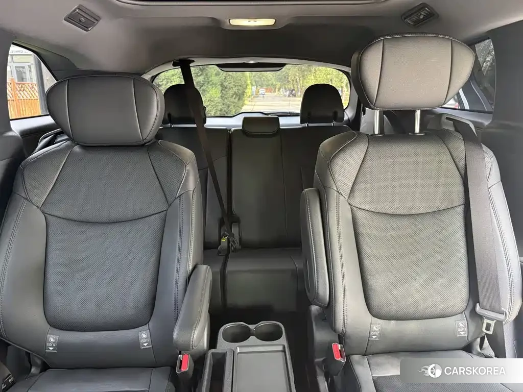 Toyota Sienna 2023 Белый из Китая