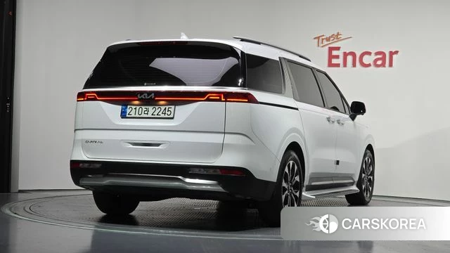 Kia Carnival 4th generation 2022 Белый из Кореи