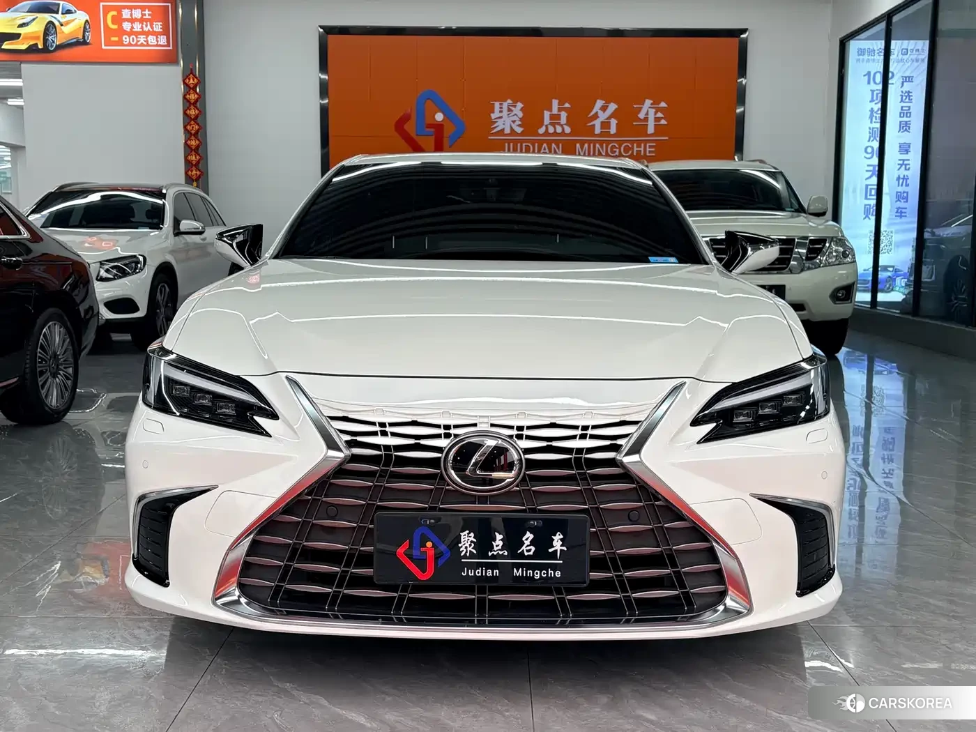 Lexus ES 2025 Белый из Китая