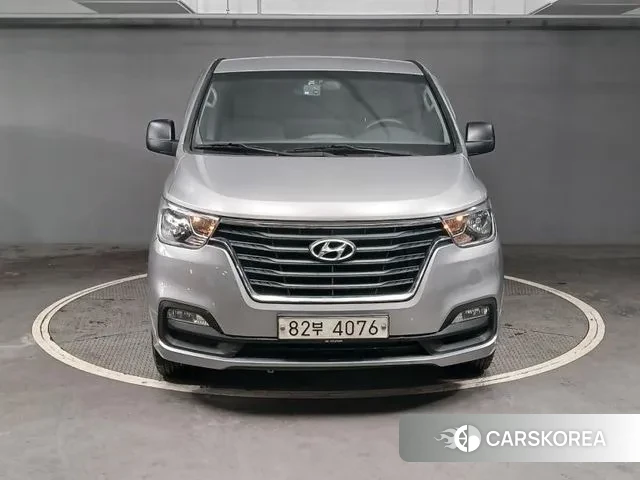 Hyundai The New Grand Starex 2018 Серебряный из Кореи