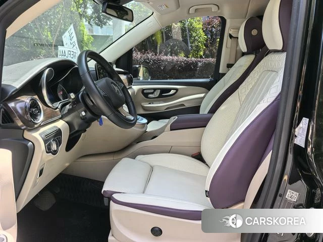 Mercedes-Benz V-class 2023 Черный из Китая