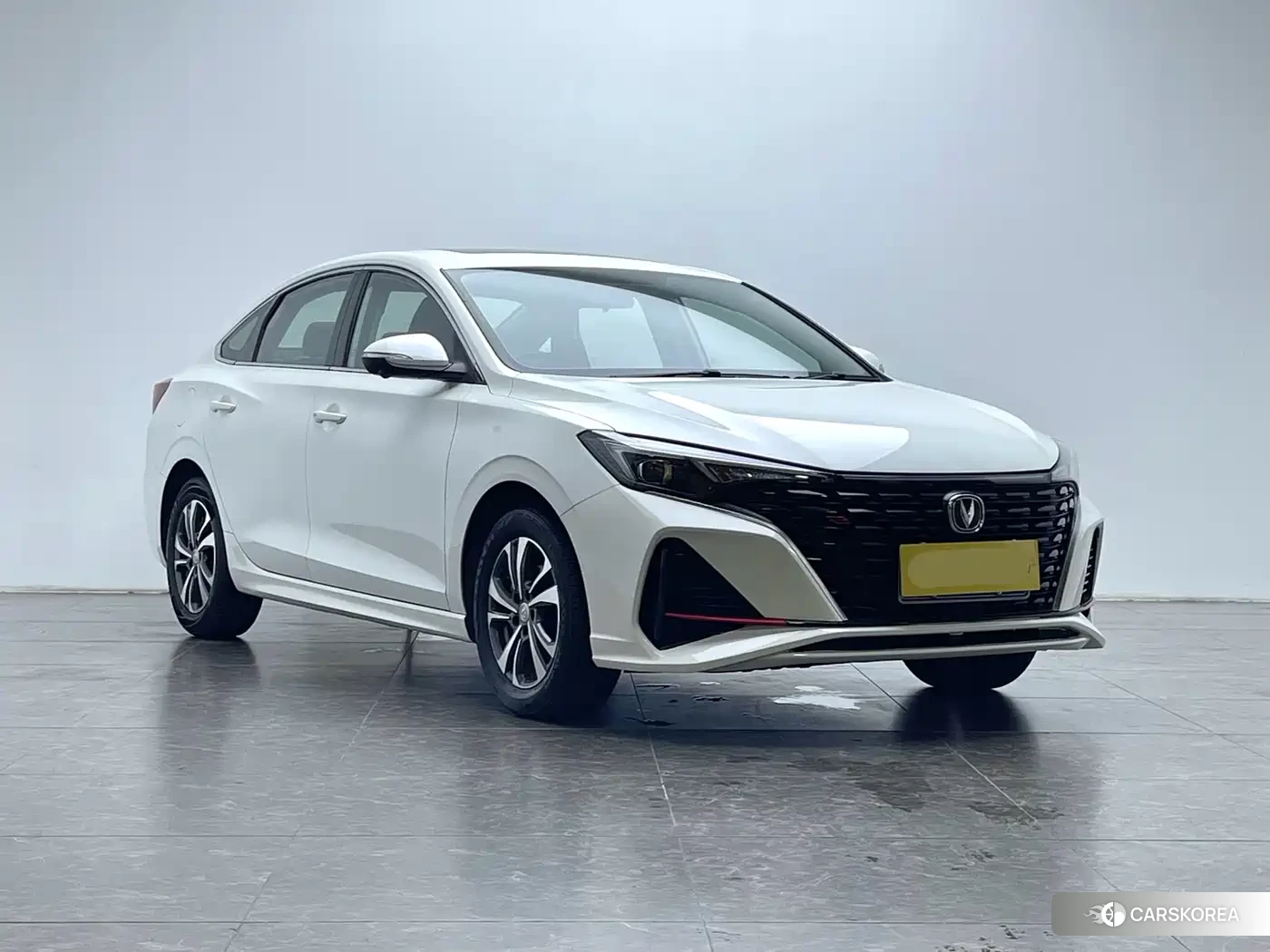 Chang'an Yidong 2023 Белый из Китая