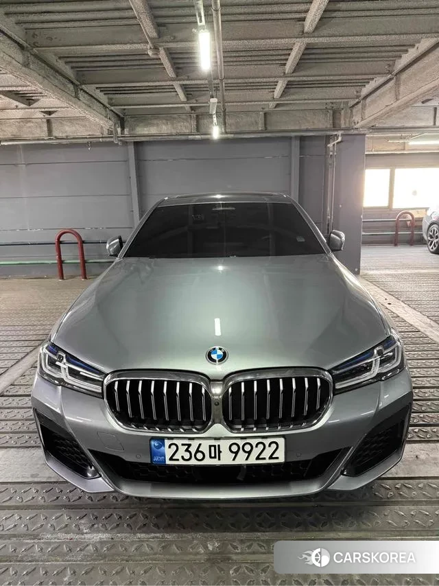 BMW 5 Series (G30) 2023 Серый из Кореи