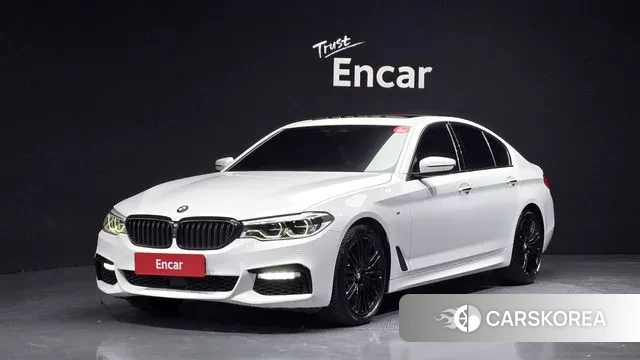 BMW 5 Series (G30) 2018 Белый из Кореи