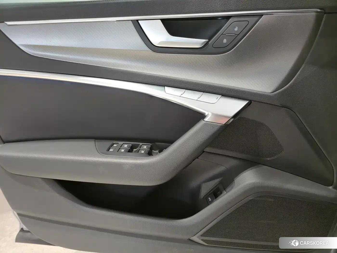 Audi A6 (imported) 2020 Silver/gray из Китая