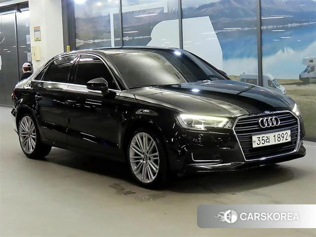 Audi New A3 2018 Черный из Кореи