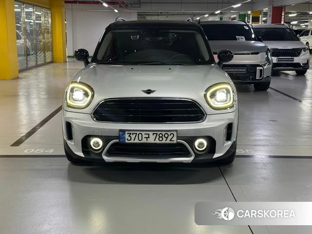 Mini Cooper D Countryman 2021 Белый из Кореи