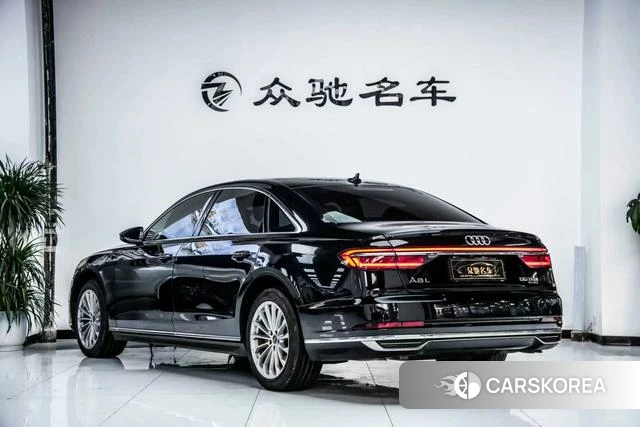 Audi A8 2022 Черный из Китая