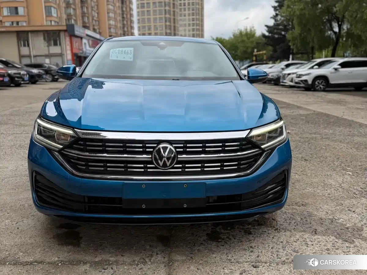 Volkswagen Sagitar 2022 Синий из Китая
