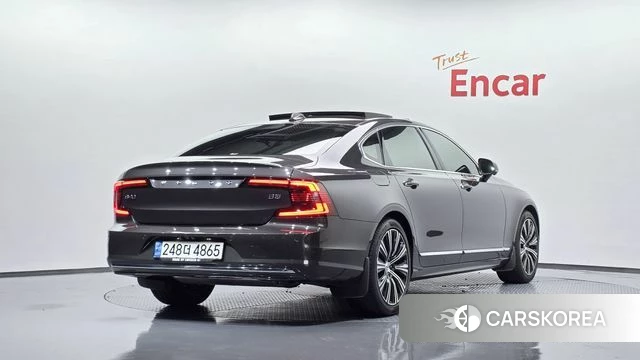 Volvo S90 2022 Серый из Кореи