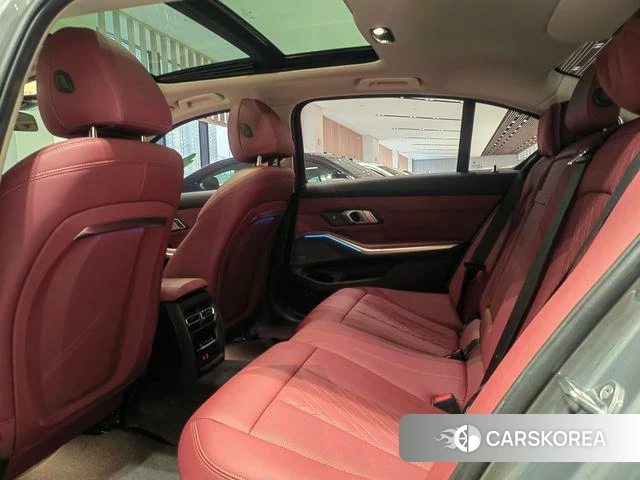 BMW i3 2023 Серебристо-серый из Китая
