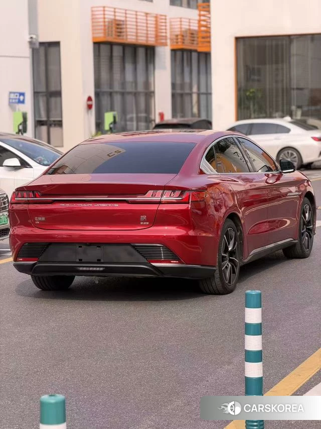 BYD Han EV 2021 Красный из Китая