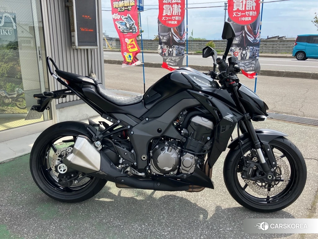 Проданный Kawasaki Z1000 2015 из Японии