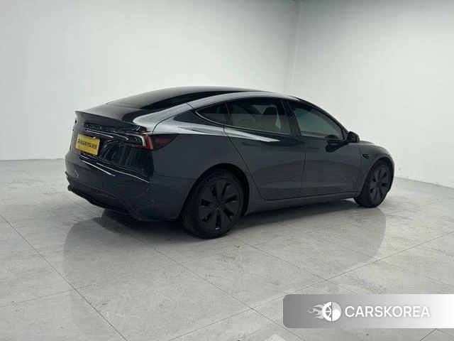 Tesla Model 3 2025 Темно-серый из Китая