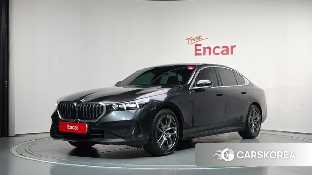 BMW 5 Series (G60) 2025 Серый из Кореи