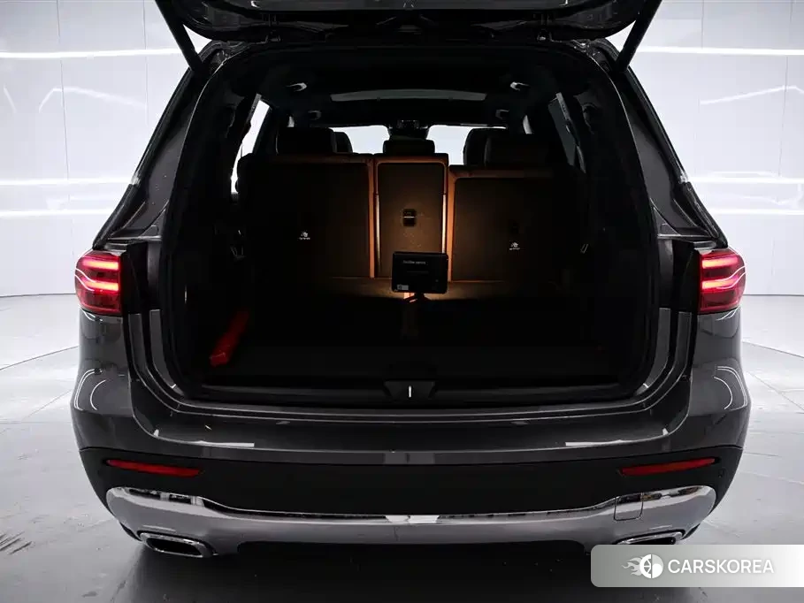 Mercedes-Benz GLB 2026 Silver/gray из Китая