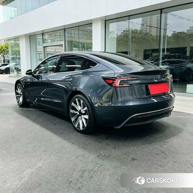 Tesla Model 3 2025 Темно-серый из Китая