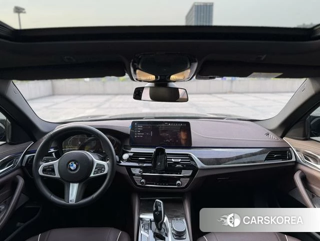 BMW 5 series 2021 Черный из Китая