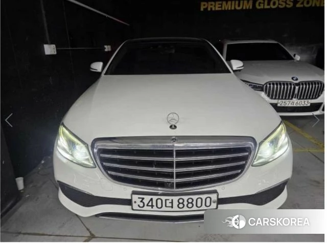 Mercedes-Benz E-Class W213 2019 Белый из Кореи