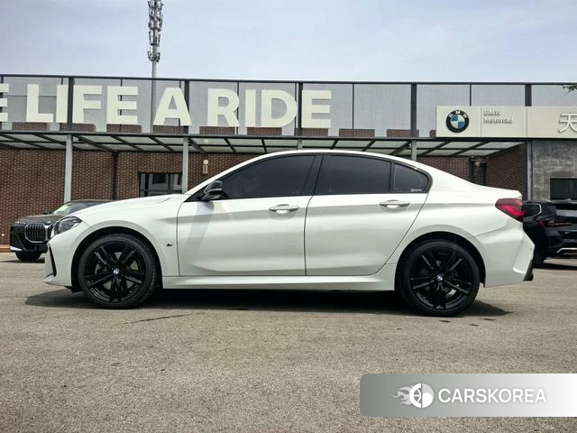 BMW 1 series 2023 Белый из Китая