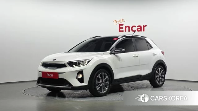 Kia Stonic 2018 Белый из Кореи