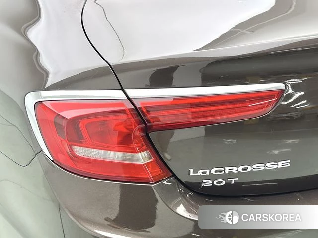 Buick Lacrosse 2019 Красный из Китая
