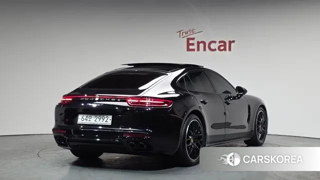 Porsche Panamera (971) 2019 Черный из Кореи