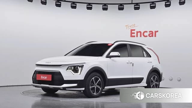 Kia Di Ol Nu Niro 2023 Белый из Кореи