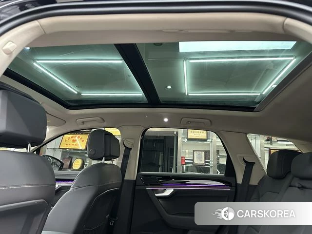Volkswagen Touareg 2019 Черный из Китая