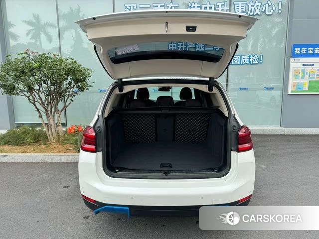 BMW iX3 2021 Белый из Китая