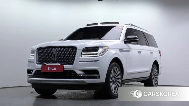 Lincoln Navigator 4th generation 2021 Белый из Кореи