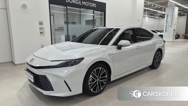 Toyota Camry (XV80) 2025 Белый из Кореи