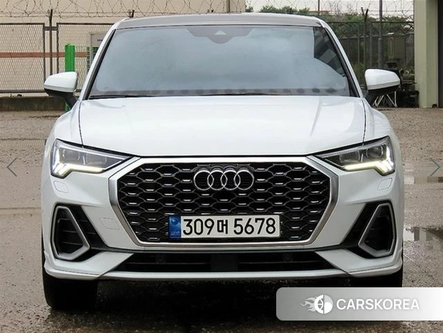 Audi Q3 (F3) 2023 Белый из Кореи
