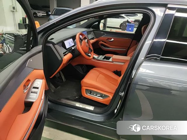 BYD Tang L EV 2025 Темно-серый из Китая