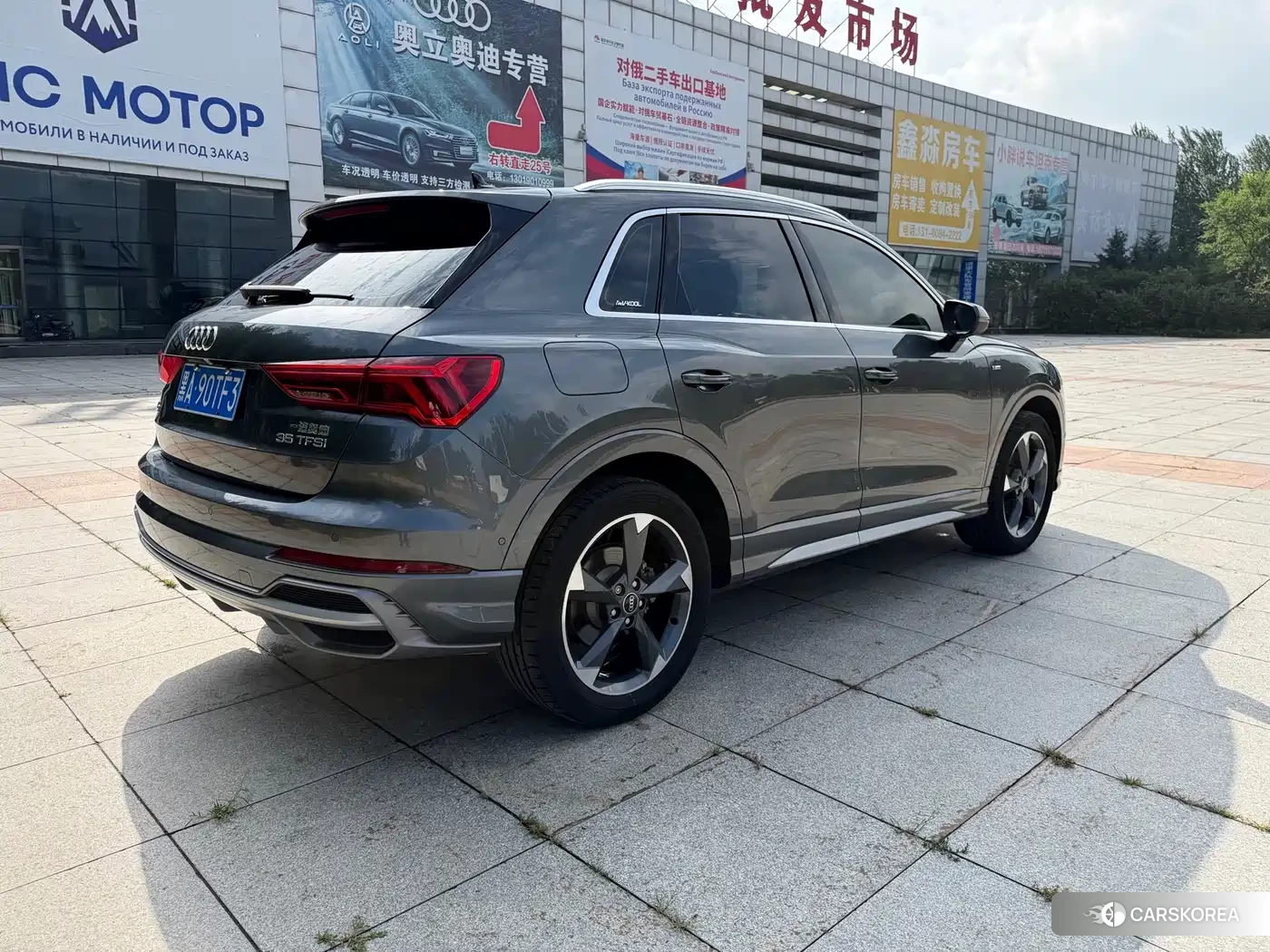 Audi Q3 2022 Silver/gray из Китая