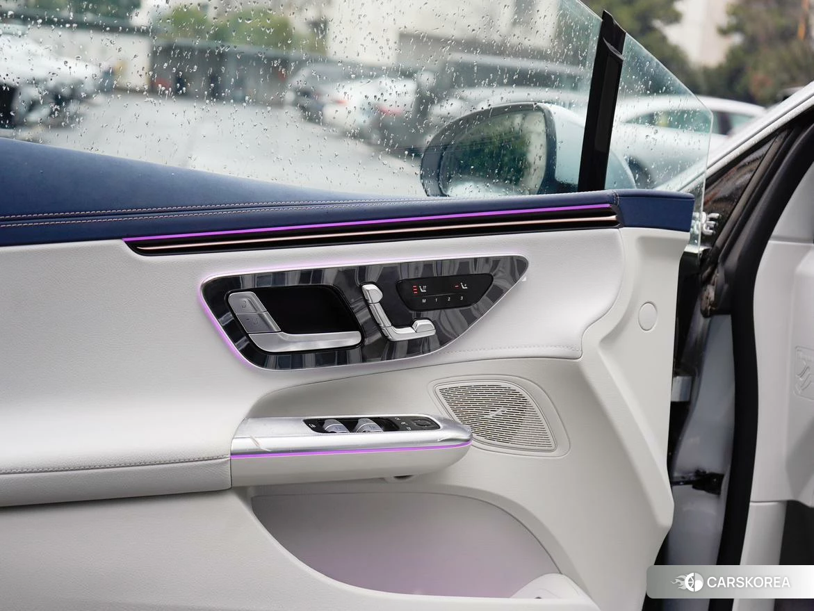 Mercedes-Benz EQE 2024 Серебристо-серый из Китая
