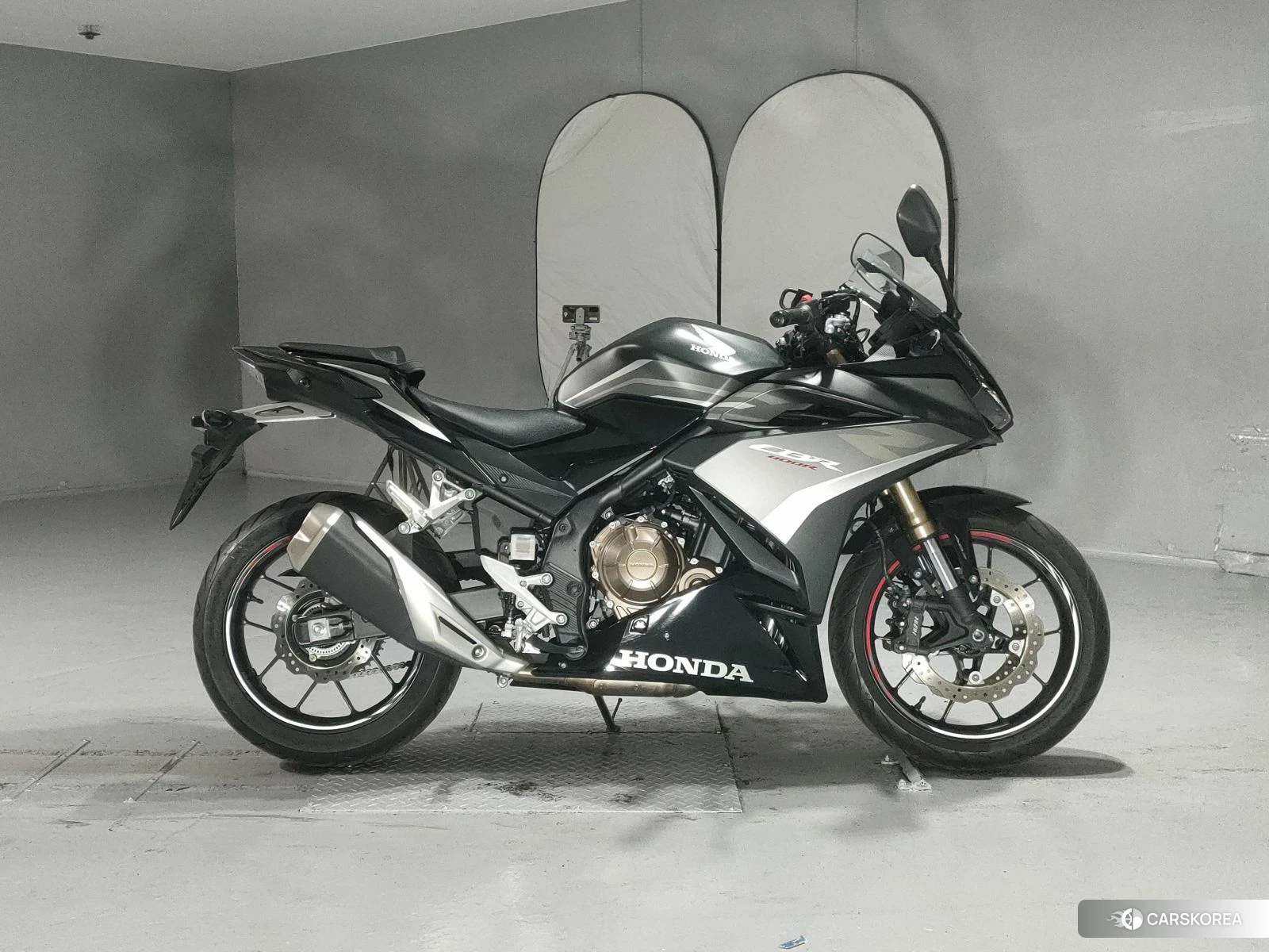 Проданный Honda CBR400R 2022 из Японии