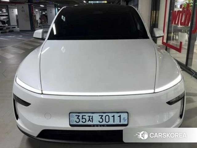 Tesla Model Y 2025 Белый из Кореи