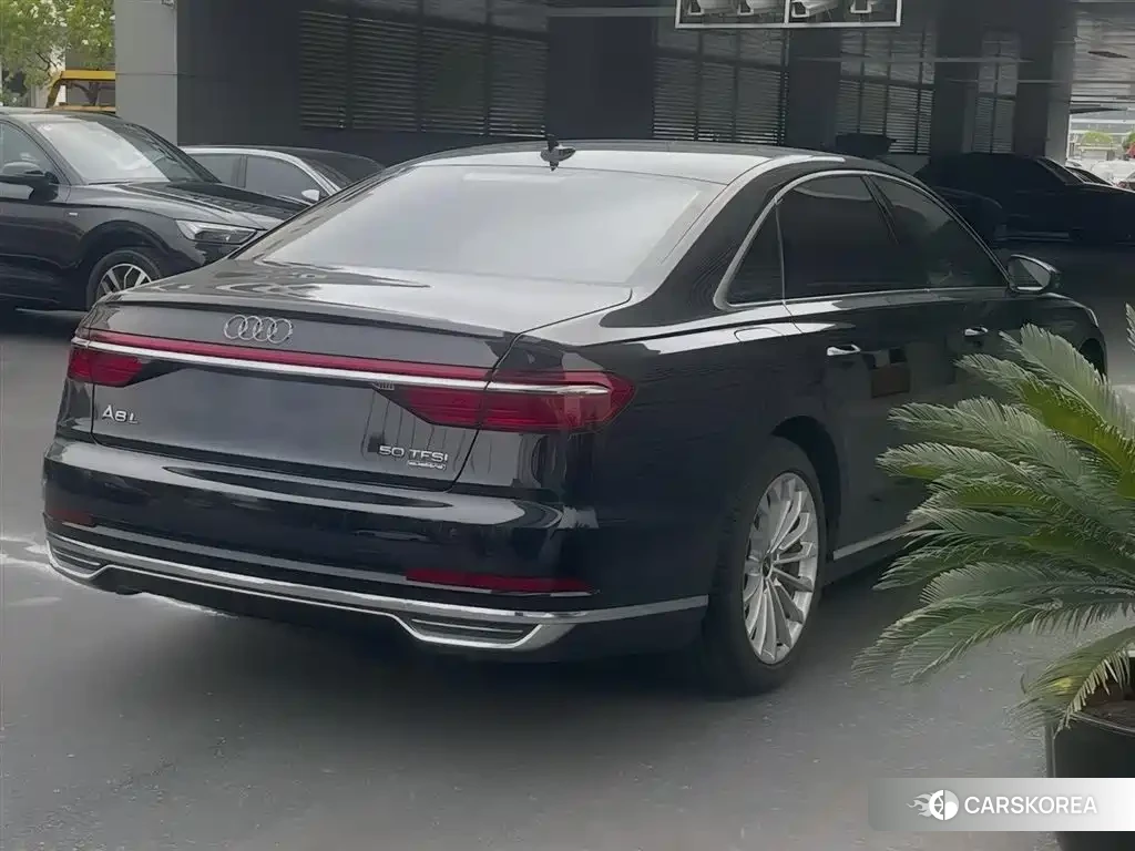 Audi A8 2021 Черный из Китая