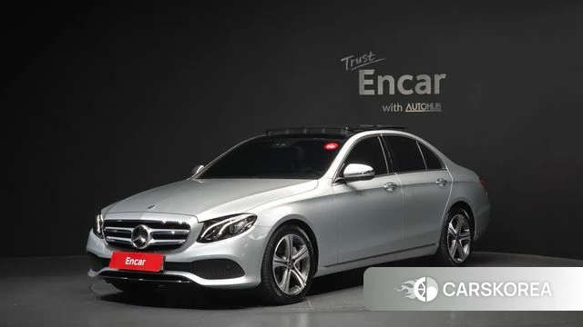 Mercedes-Benz E-Class W213 2019 Серебряный из Кореи