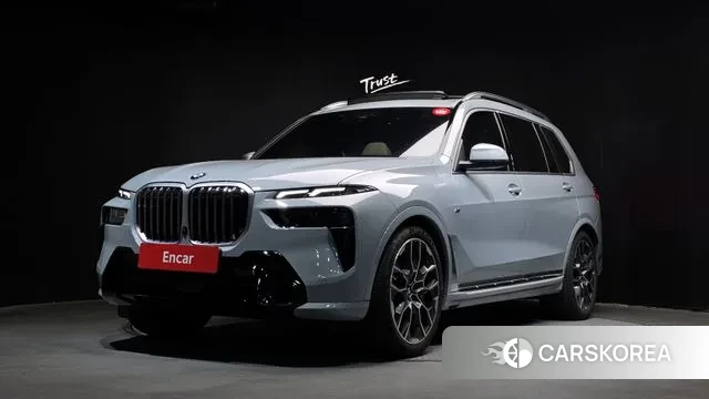 BMW X7 (G07) 2024 Цвет галактики из Кореи