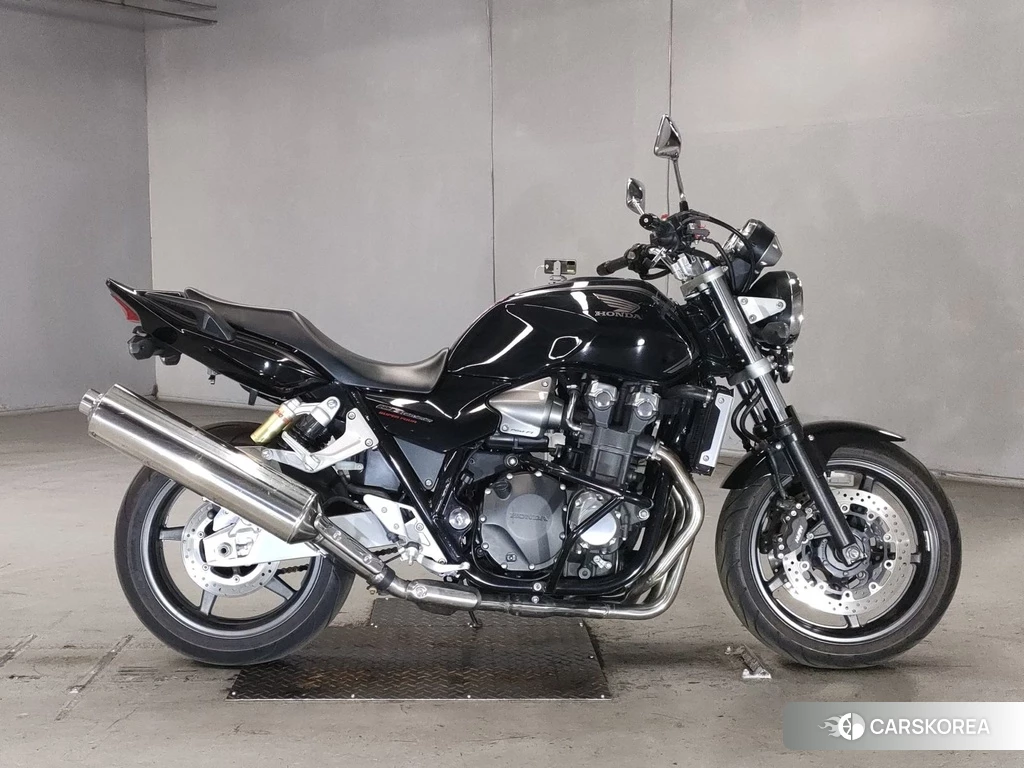 Проданный Honda CB1300SF 2011 из Японии