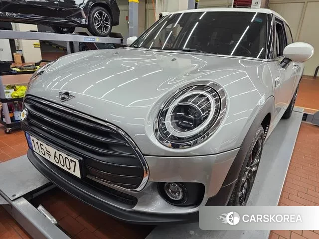 Mini Cooper Clubman 2023 Серебристо-серый из Кореи