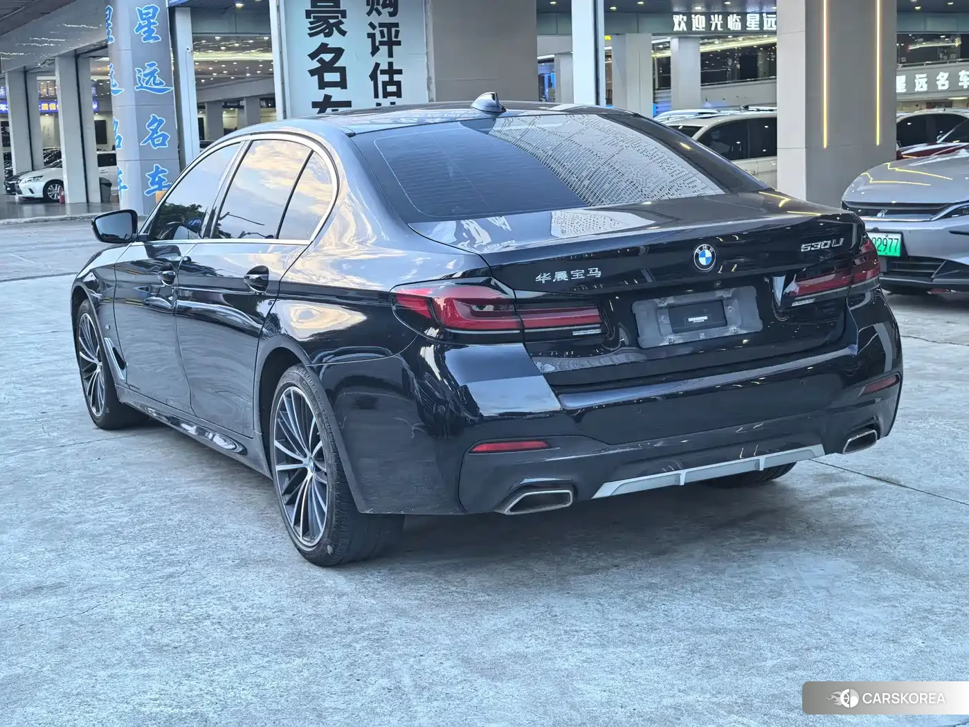 BMW 5 series 2022 Черный из Китая